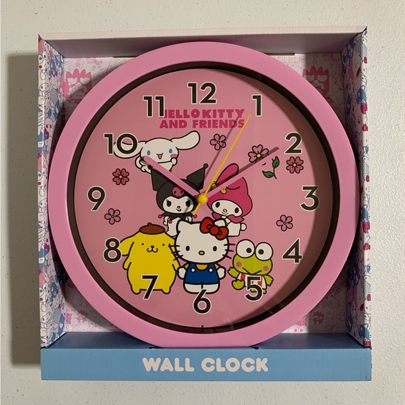 Hello Kitty and Friends by Sanrio Analog Wall Clock-New in Box - Picture 5 of 5